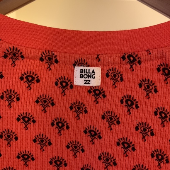 Women’s Billabong Long Sleeve - Small/Medium - Picture 4 of 9